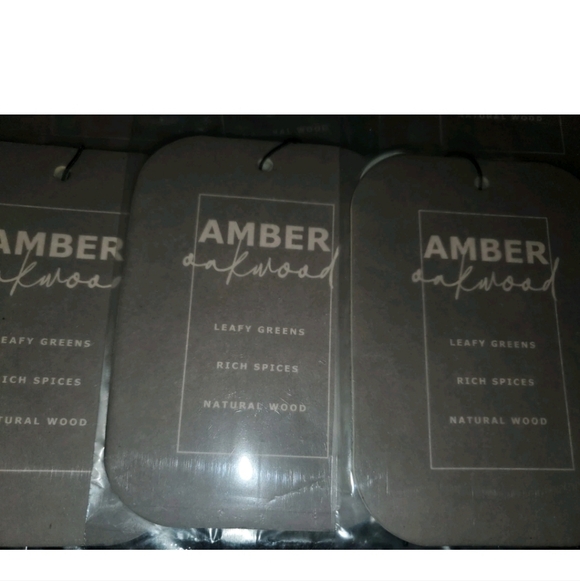 5 Amber Oakwood Car Freshners - Picture 2 of 3